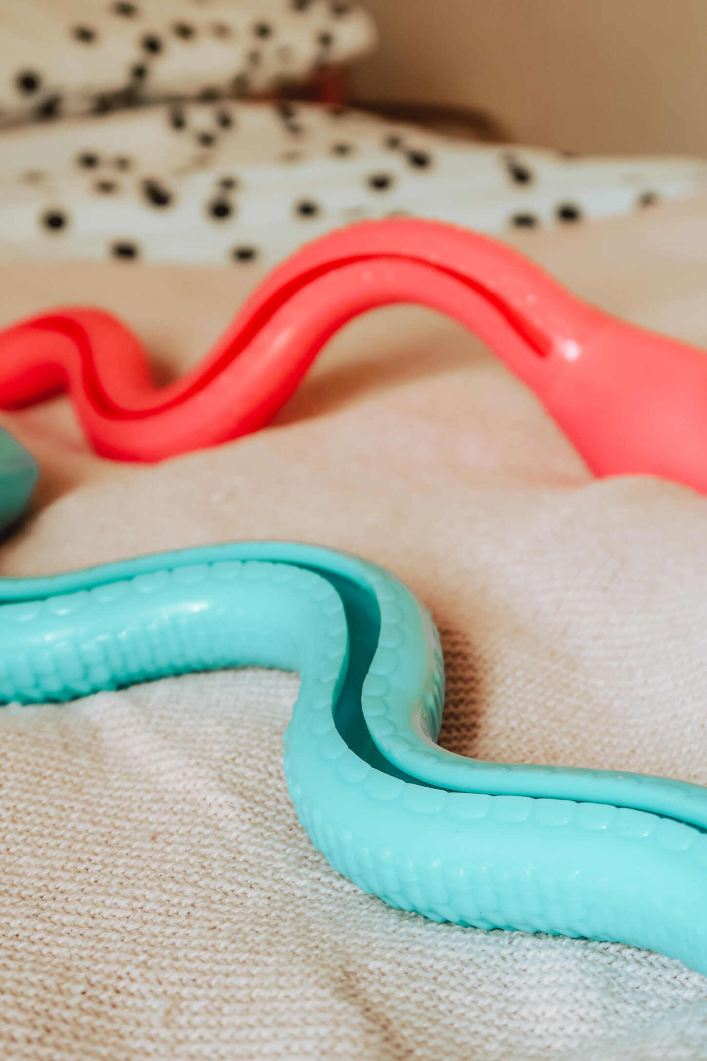 Rubber snake dog treat hot sale toy